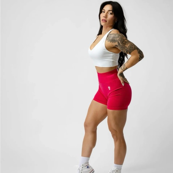 Vibrant Red High Waist Shorts for a Bold Look - Picture 3 of 4